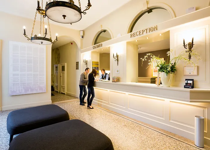 Hotel met zwembad: Hotel Navarra Brugge